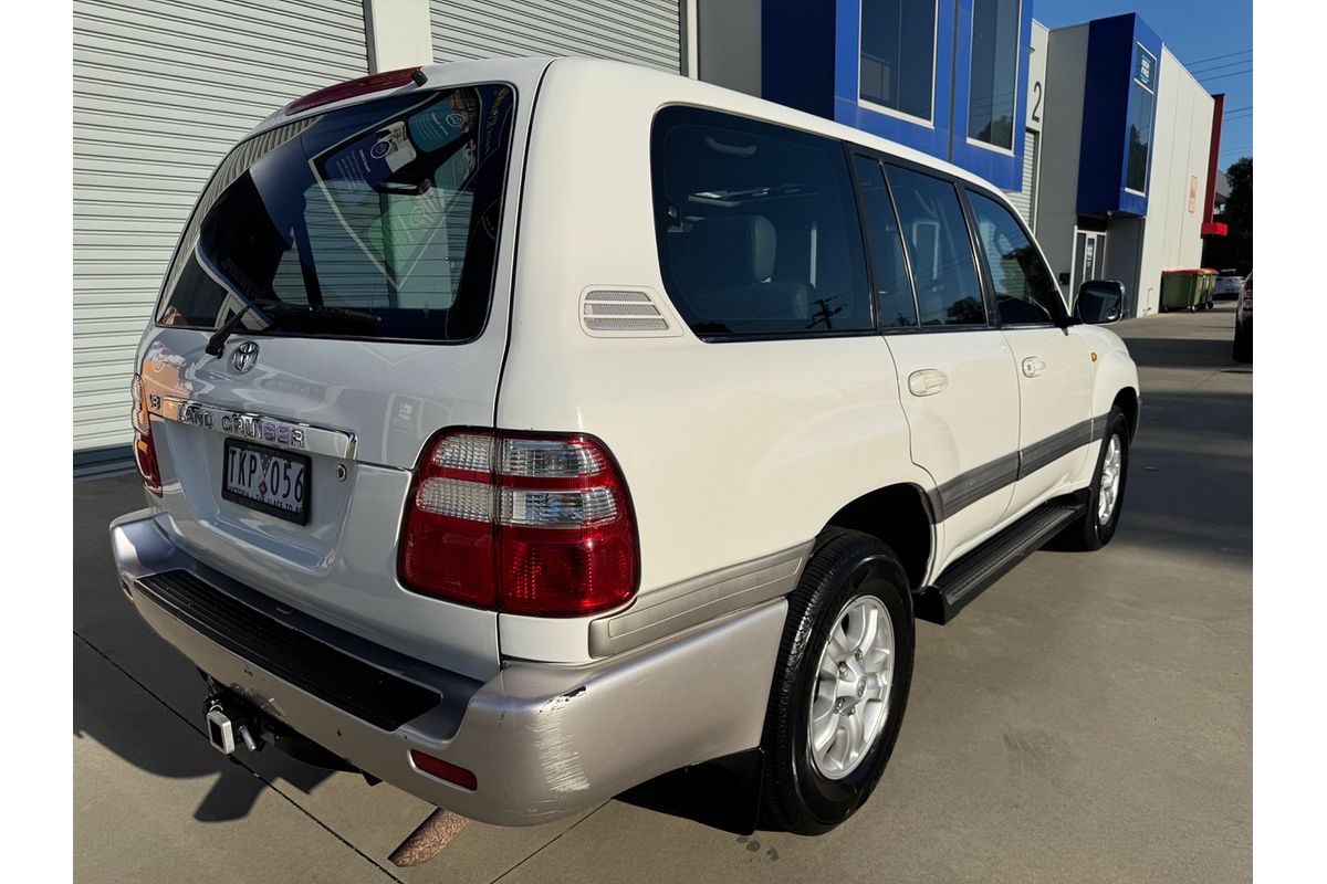 2005 Toyota Landcruiser Sahara UZJ100R