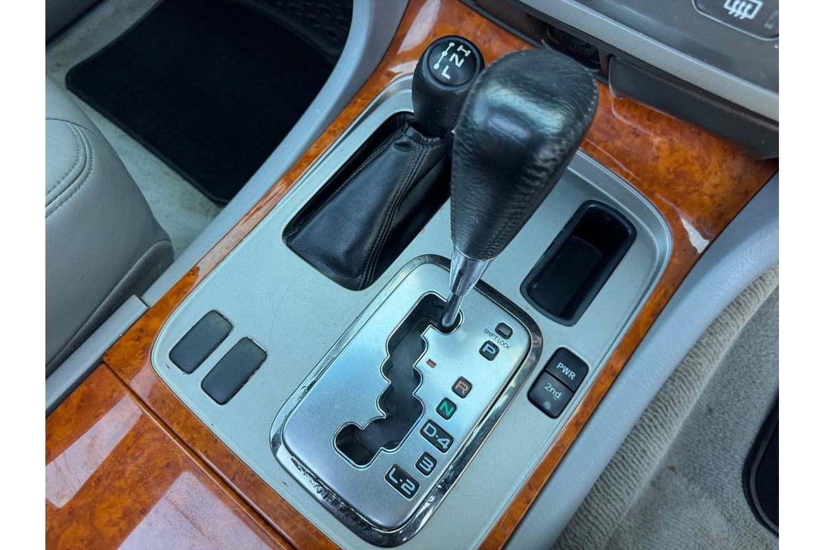 2005 Toyota Landcruiser Sahara UZJ100R