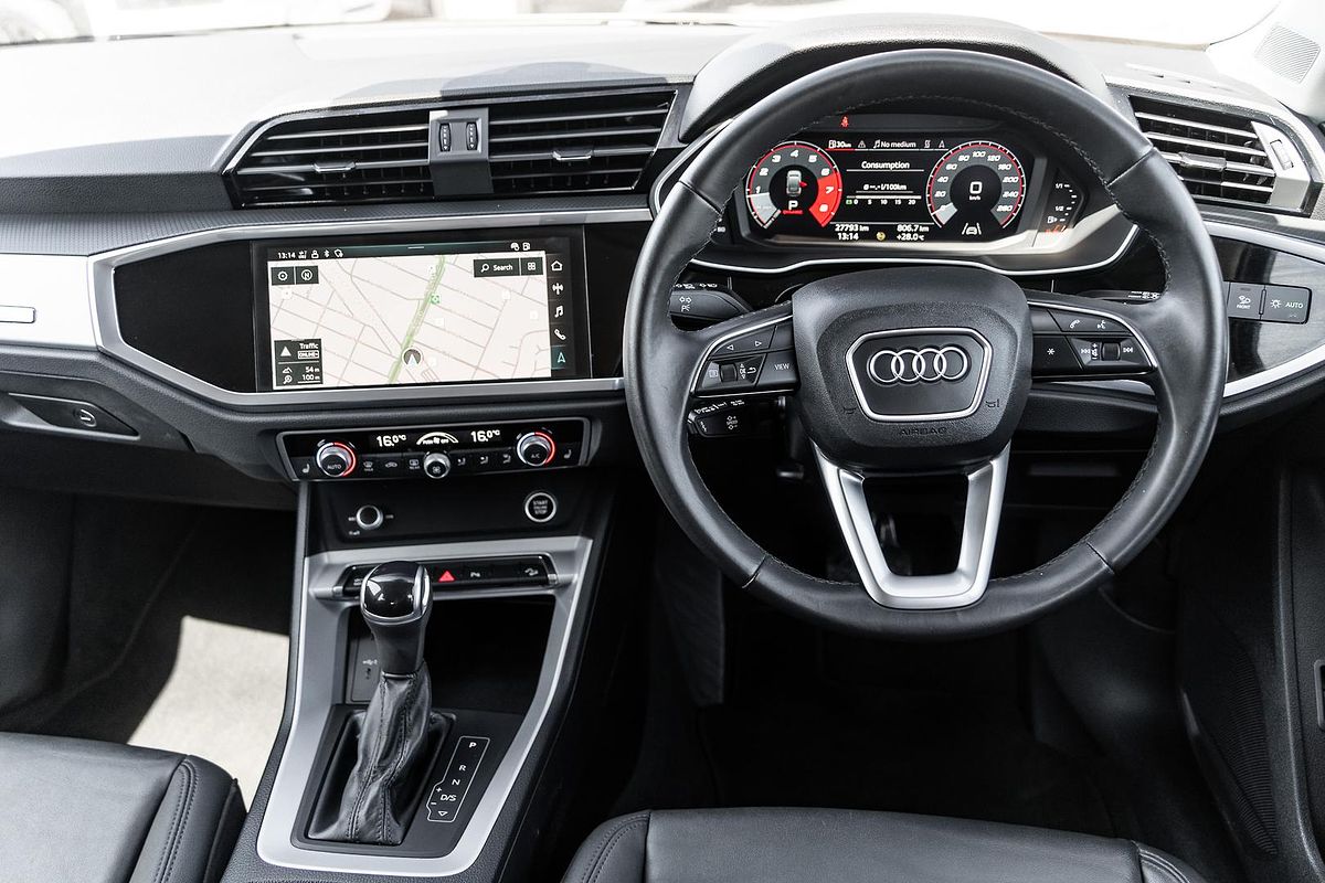2022 Audi Q3 35 TFSI S Line F3