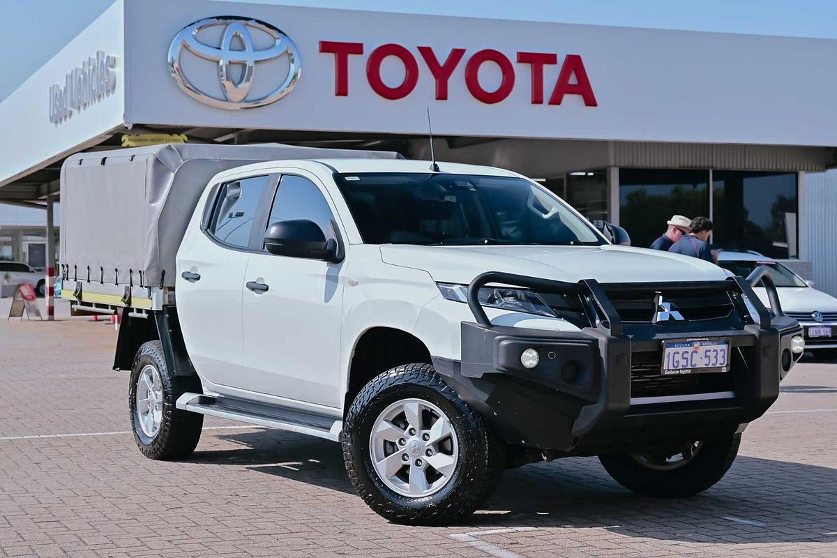 2019 Mitsubishi Triton GLX+ MR 4X4