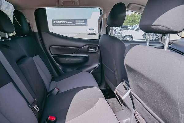 2019 Mitsubishi Triton GLX+ MR 4X4
