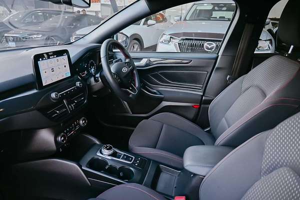 2019 Ford Focus ST-Line SA