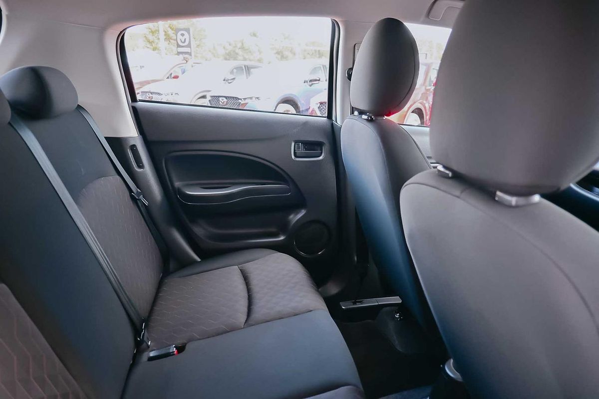2021 Mitsubishi Mirage ES LB