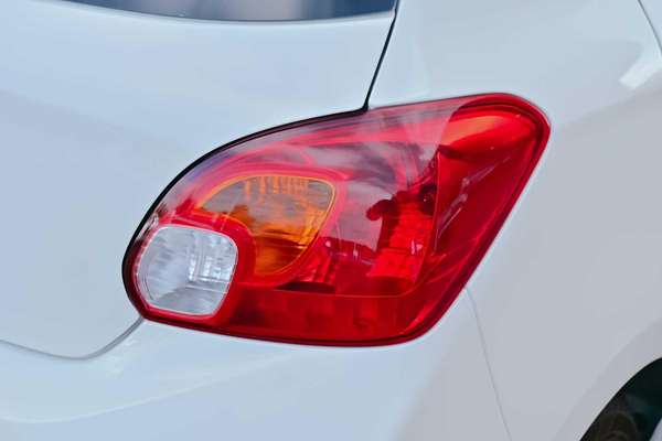 2021 Mitsubishi Mirage ES LB