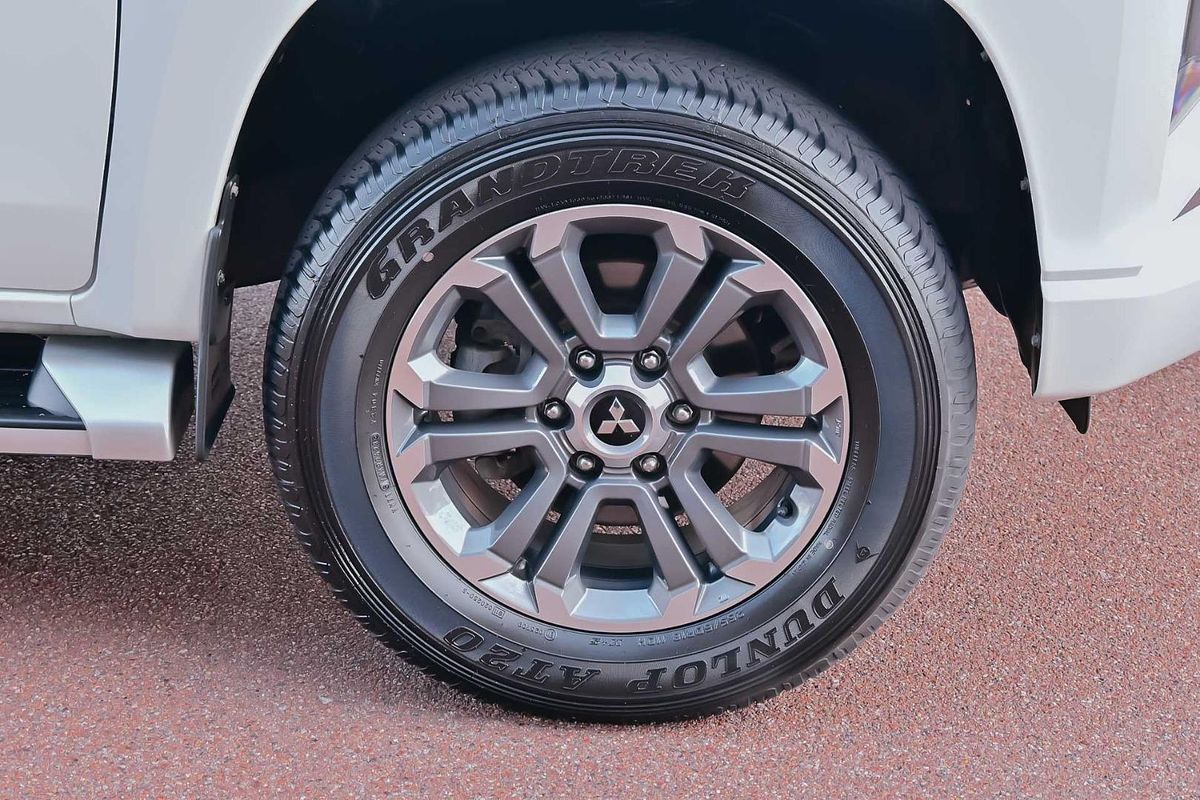 2020 Mitsubishi Triton GLS Premium MR 4X4