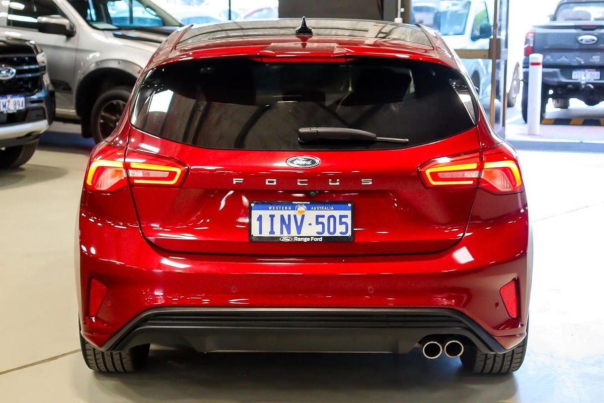 2018 Ford Focus ST-Line SA