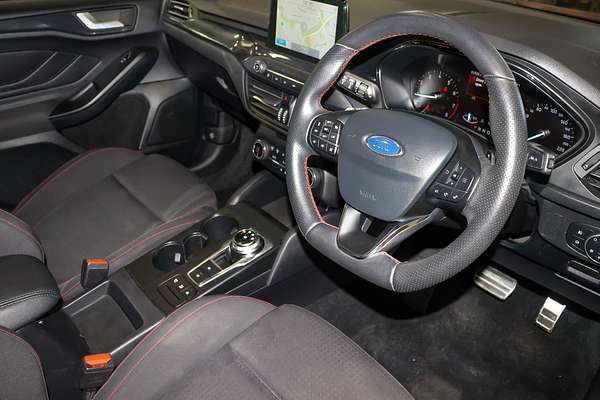 2018 Ford Focus ST-Line SA