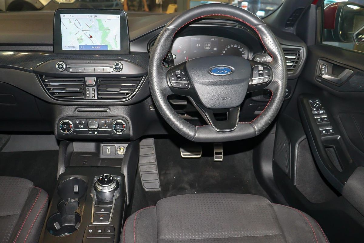 2018 Ford Focus ST-Line SA