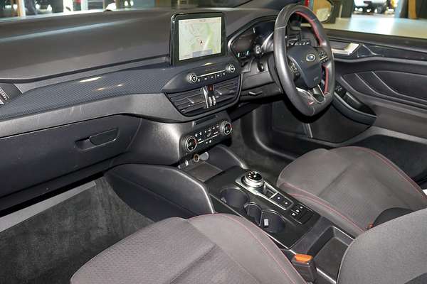 2018 Ford Focus ST-Line SA
