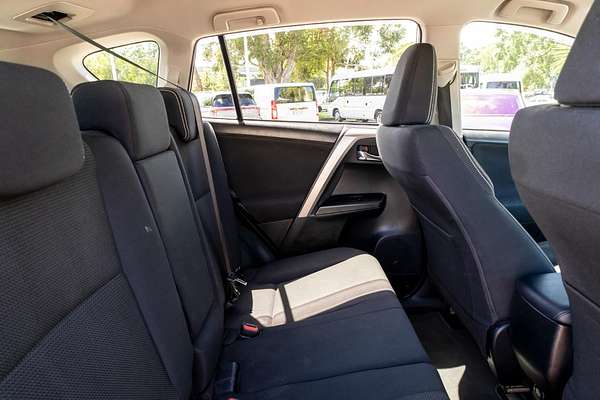 2017 Toyota RAV4 GXL ASA44R