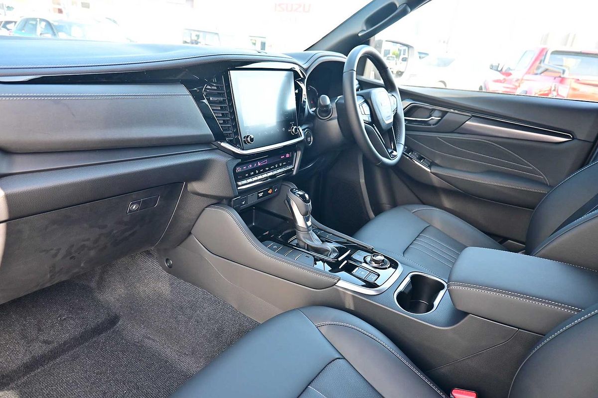 2025 Isuzu MU-X