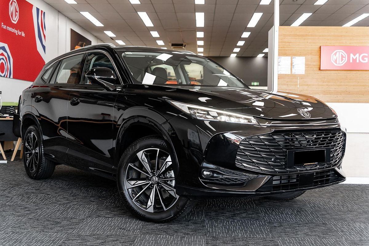 2024 MG HS Excite AS33