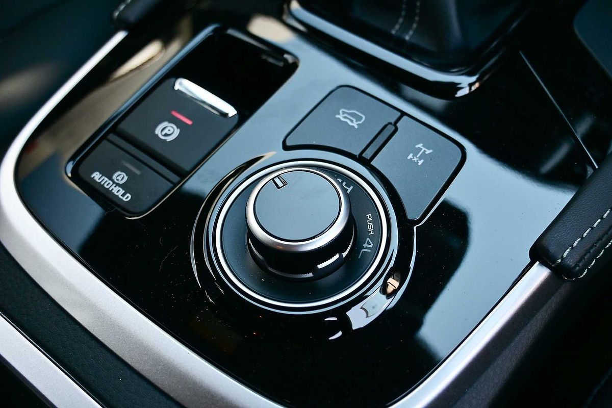 2025 Isuzu MU-X