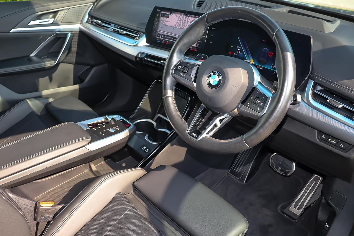 2023 BMW X1 xDrive20i U11