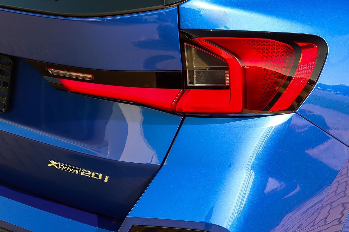 2023 BMW X1 xDrive20i U11