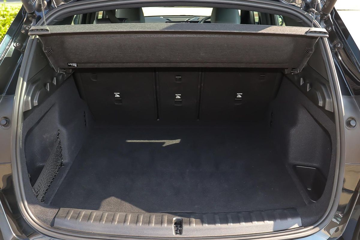 2023 BMW X1 xDrive20i U11