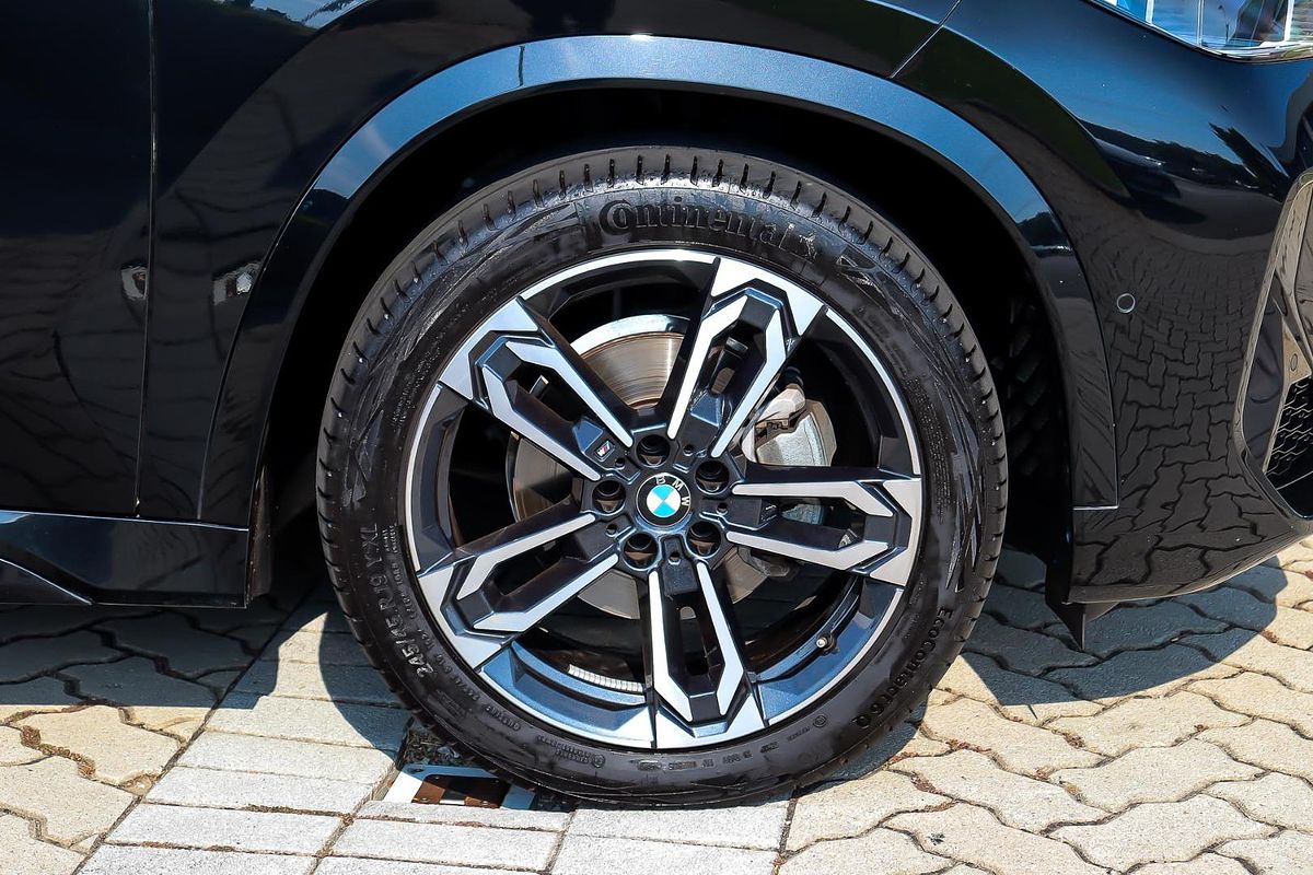 2023 BMW X1 xDrive20i U11