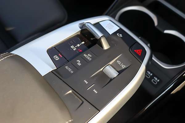 2023 BMW X1 xDrive20i U11