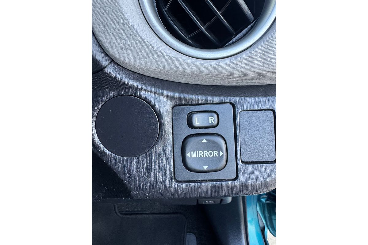 2014 Toyota Yaris YR NCP130R