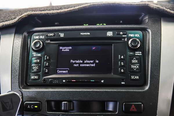 2011 Toyota Hilux SR5 KUN26R 4X4
