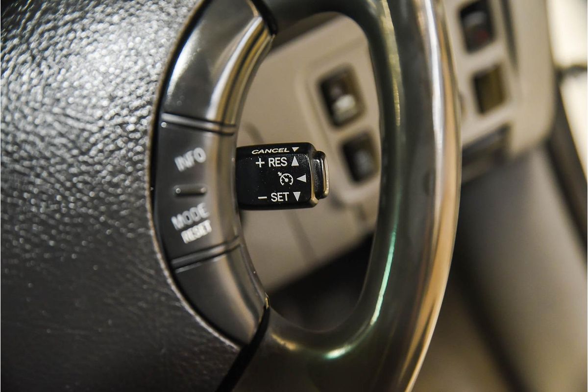 2011 Toyota Hilux SR5 KUN26R 4X4