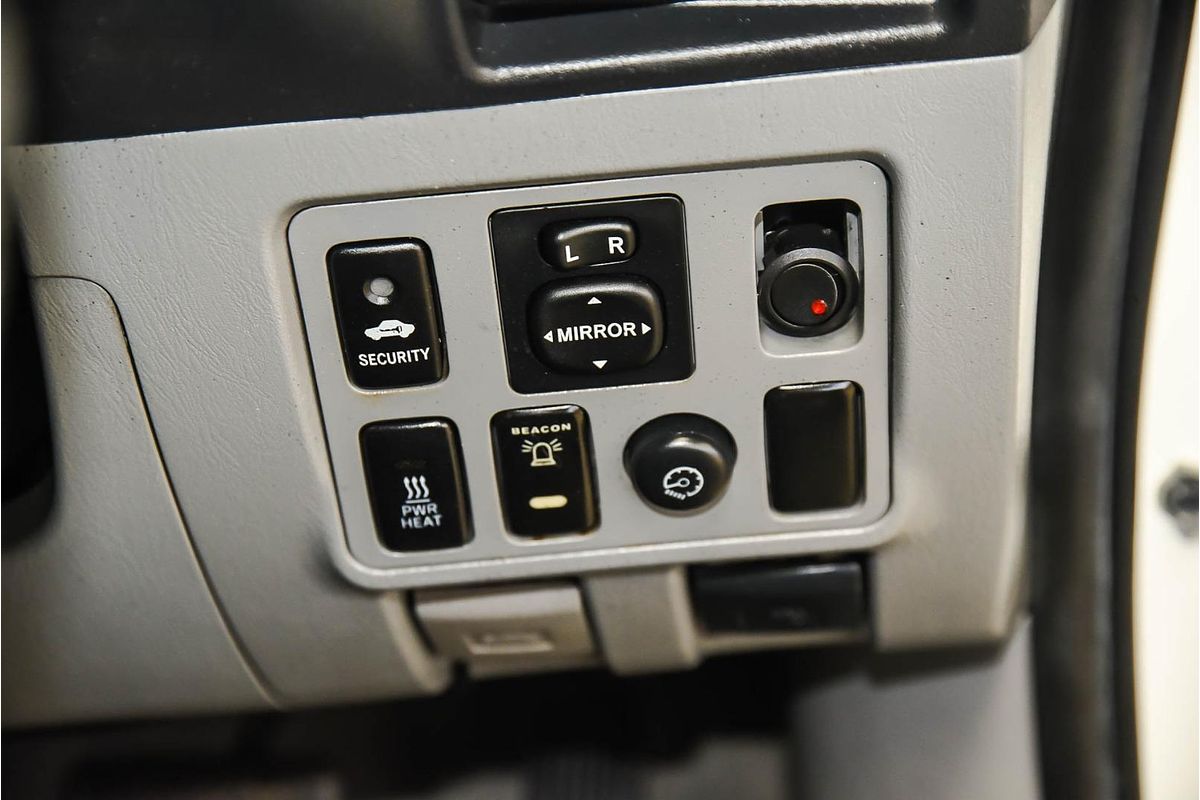 2011 Toyota Hilux SR5 KUN26R 4X4
