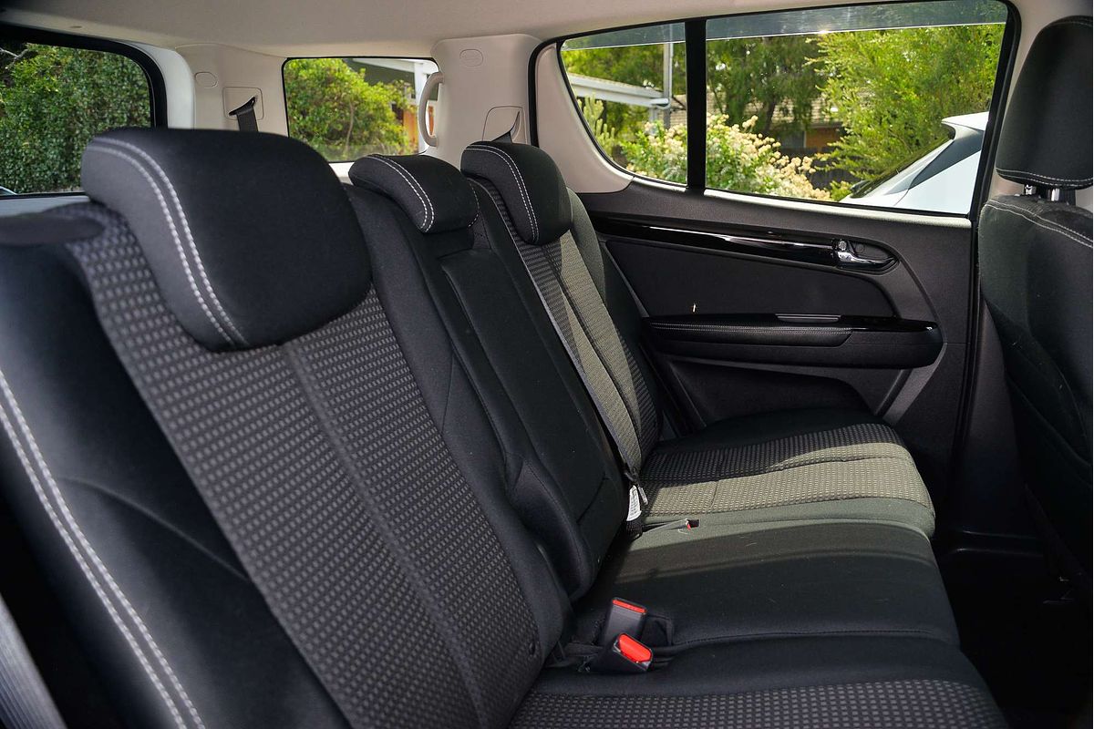 2021 Isuzu MU-X LS-U