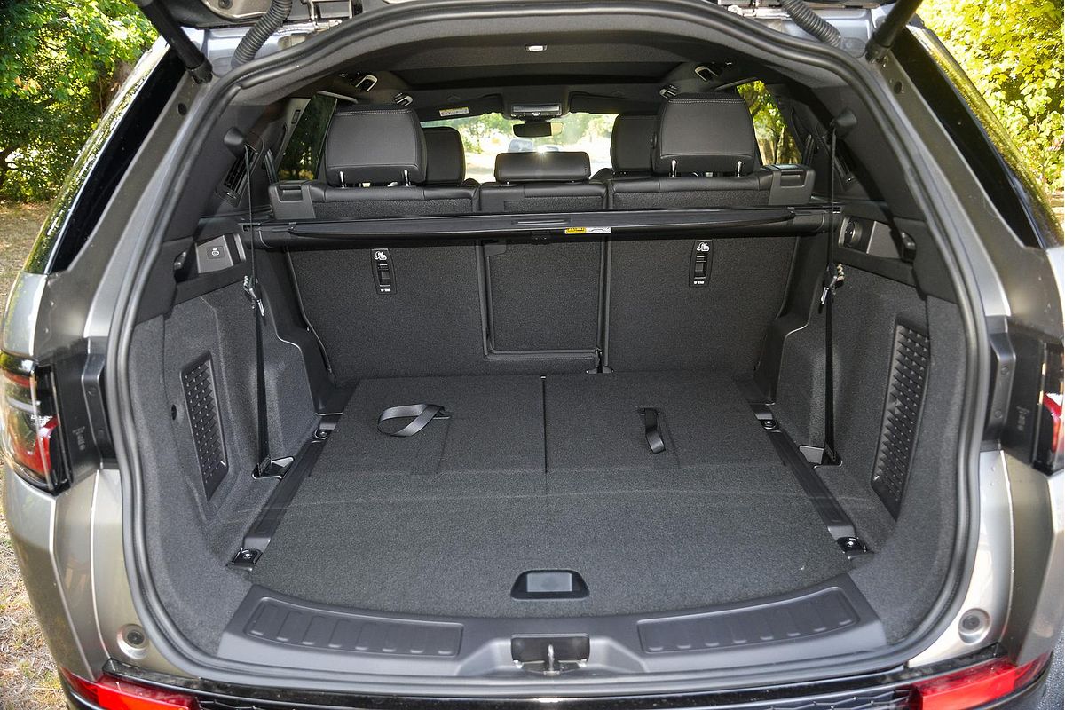 2024 Land Rover Discovery Sport P250 Dynamic SE L550