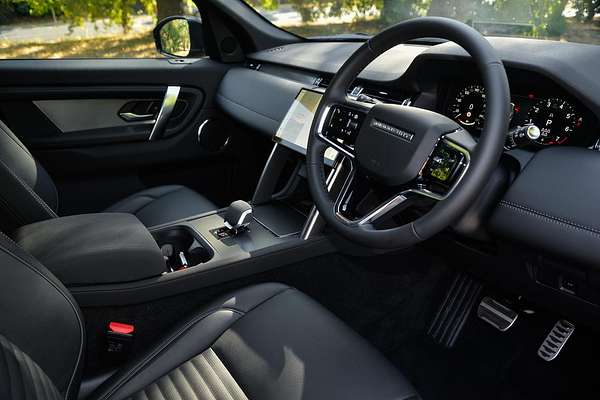 2024 Land Rover Discovery Sport P250 Dynamic SE L550