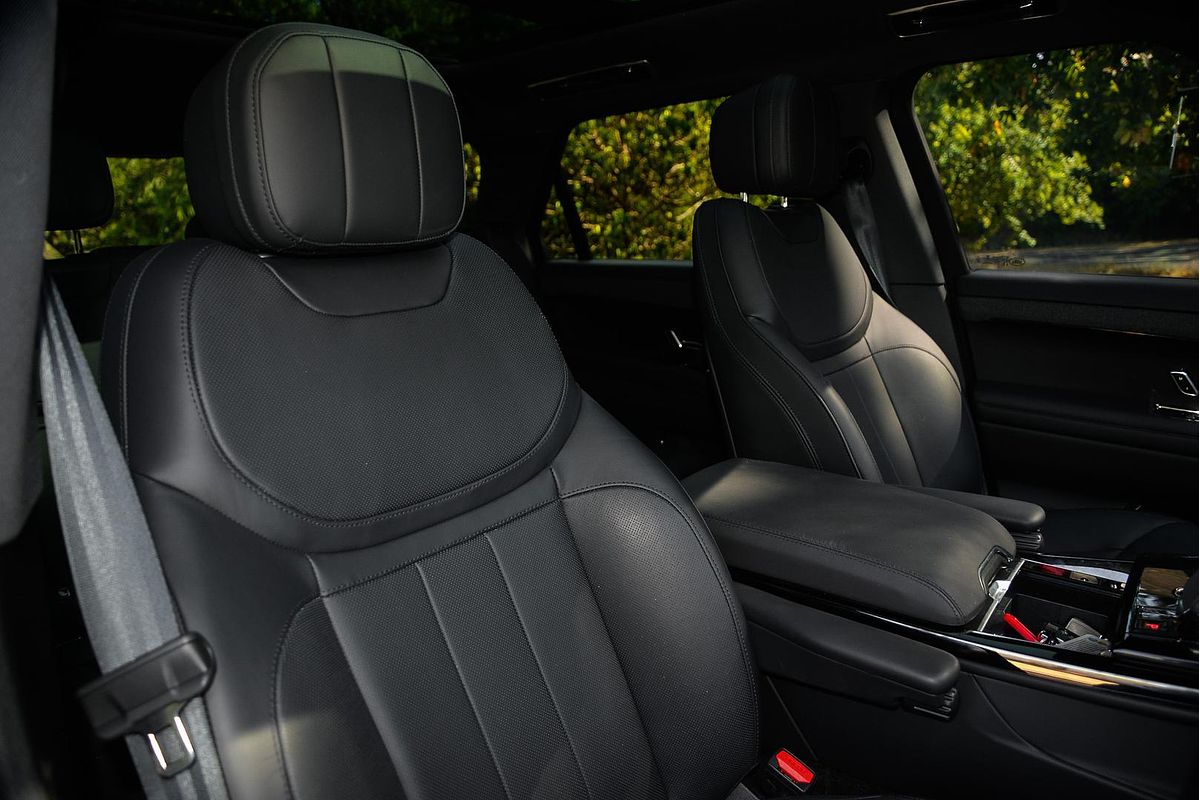 2024 Land Rover Range Rover Sport D300 Dynamic SE L461