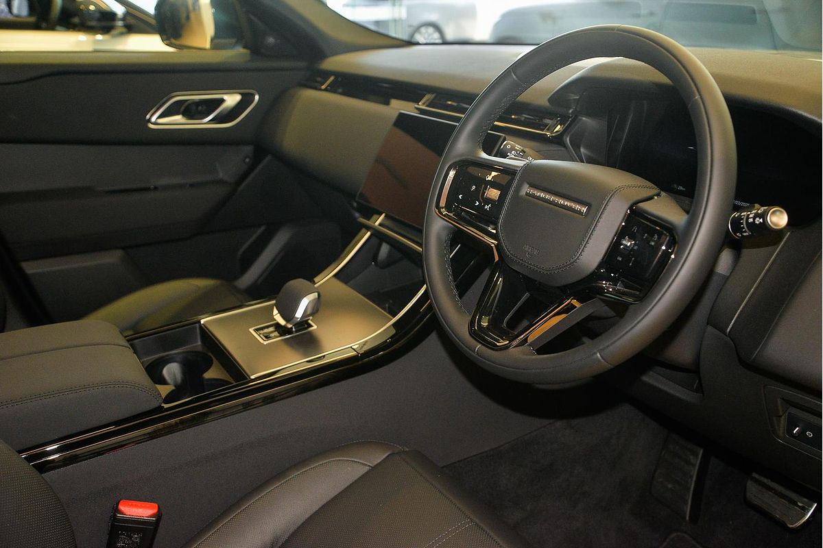 2024 Land Rover Range Rover Velar P250 Dynamic SE L560