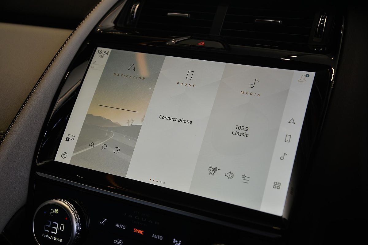 2024 Jaguar E-PACE P250 R-Dynamic SE X540