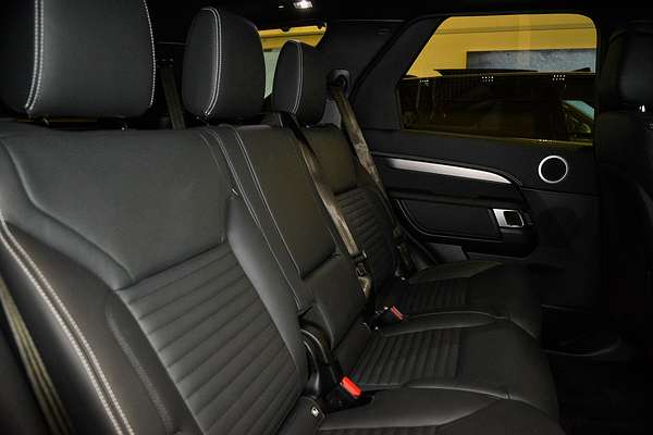 2024 Land Rover Discovery D350 Dynamic HSE Series 5