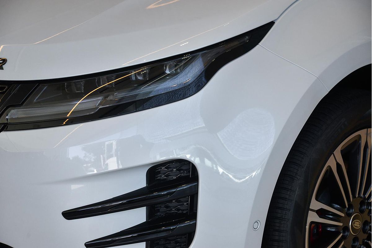 2024 Land Rover Range Rover Evoque P300e Autobiography L551