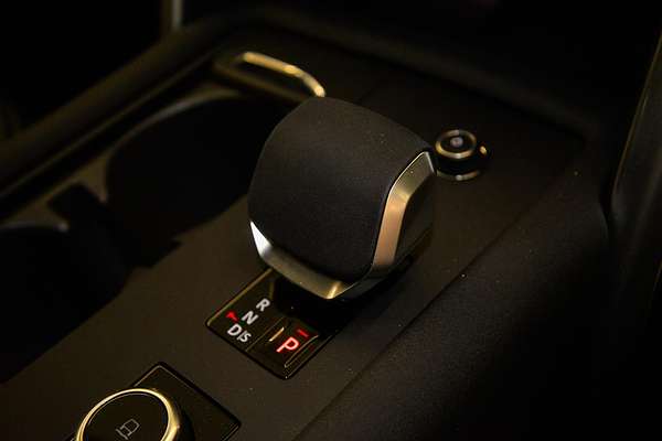 2024 Land Rover Discovery D350 Dynamic HSE Series 5