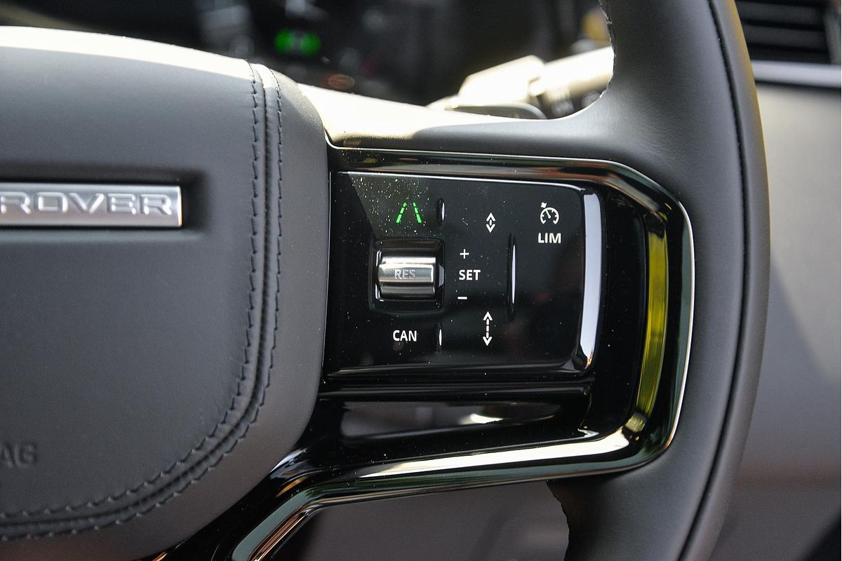 2024 Land Rover Range Rover Velar P250 Dynamic SE L560