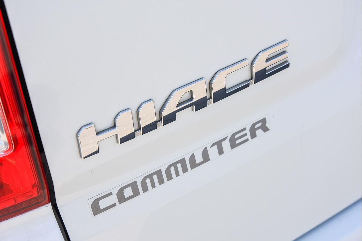 2022 Toyota Hiace Commuter GL GDH322R