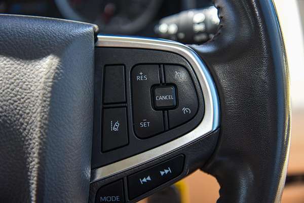 2022 Toyota Hiace Commuter GL GDH322R