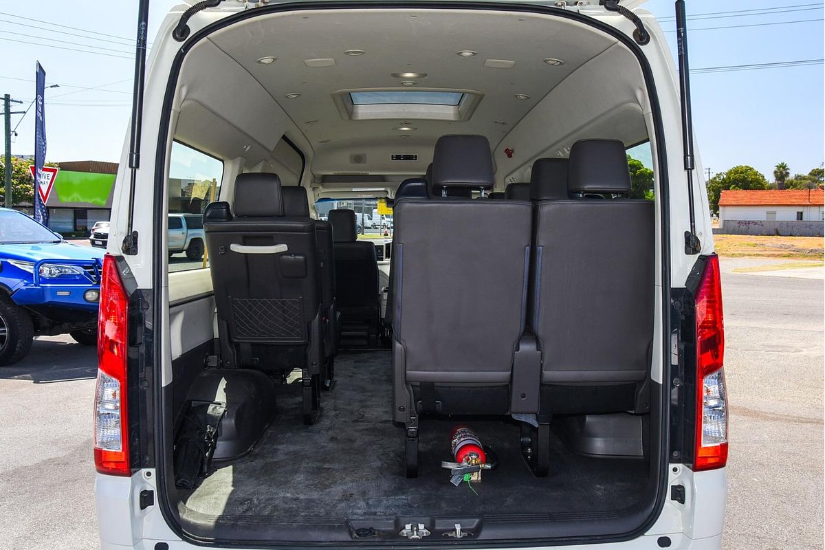 2022 Toyota Hiace Commuter GL GDH322R