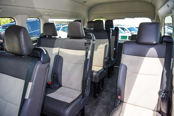 2022 Toyota Hiace Commuter GL GDH322R