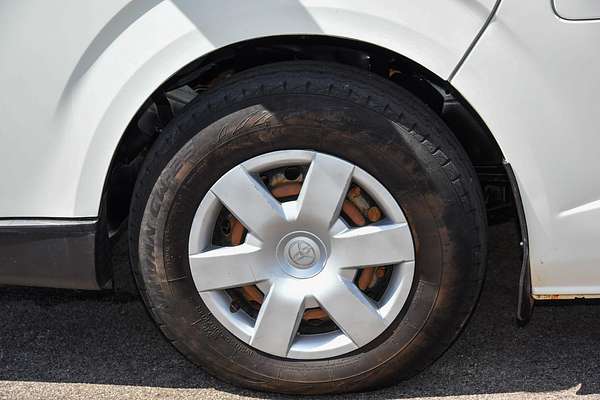 2018 Toyota Hiace Commuter KDH223R
