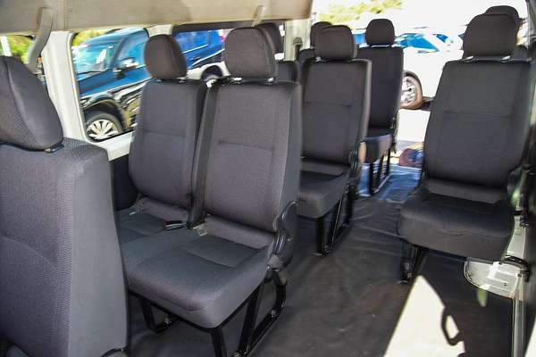 2018 Toyota Hiace Commuter KDH223R