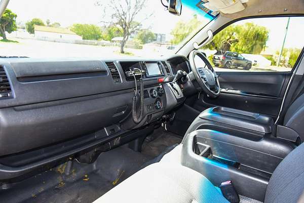 2018 Toyota Hiace Commuter KDH223R