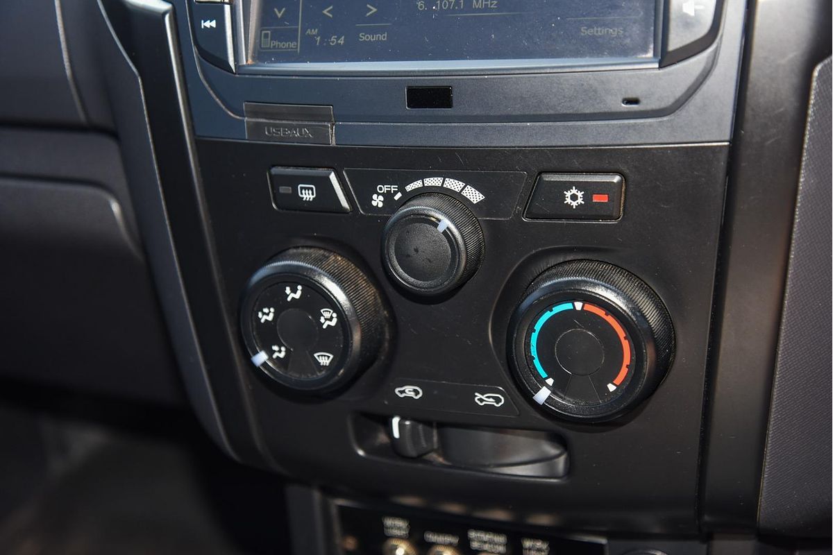 2017 Isuzu D-MAX SX 4X4