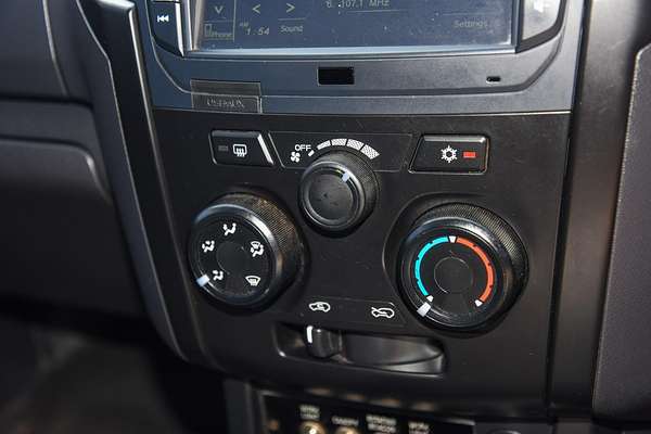 2017 Isuzu D-MAX SX 4X4