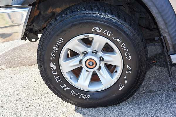 2003 Nissan Patrol ST GU III
