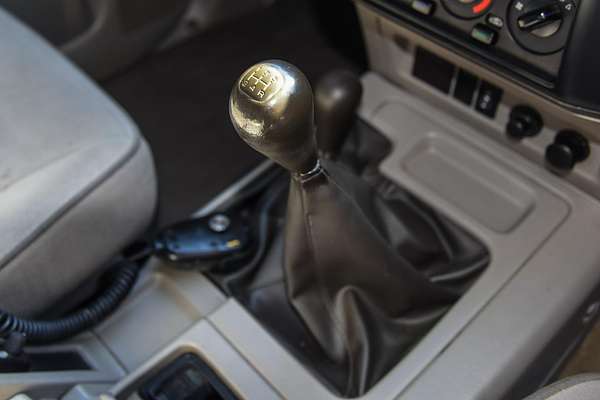 2003 Nissan Patrol ST GU III