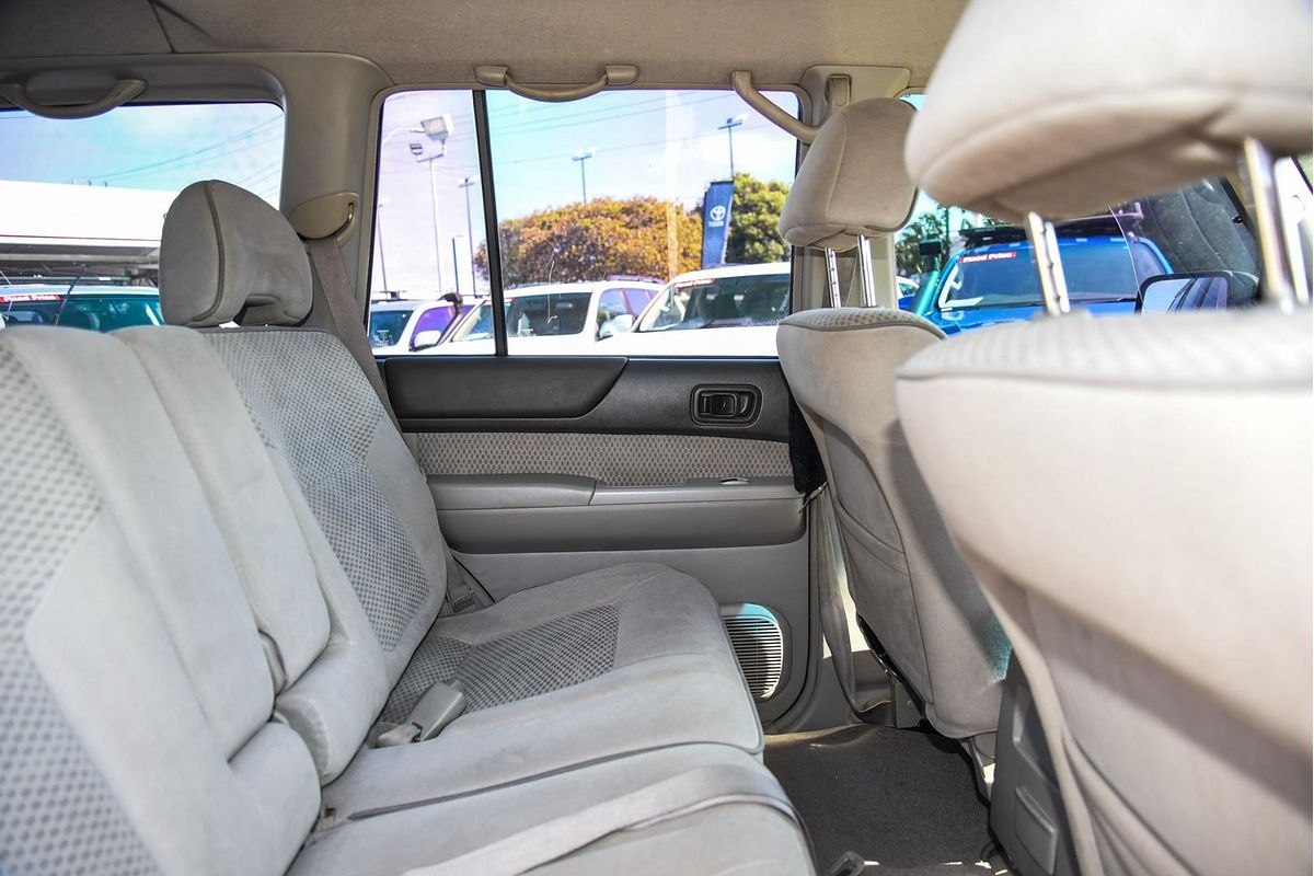 2003 Nissan Patrol ST GU III