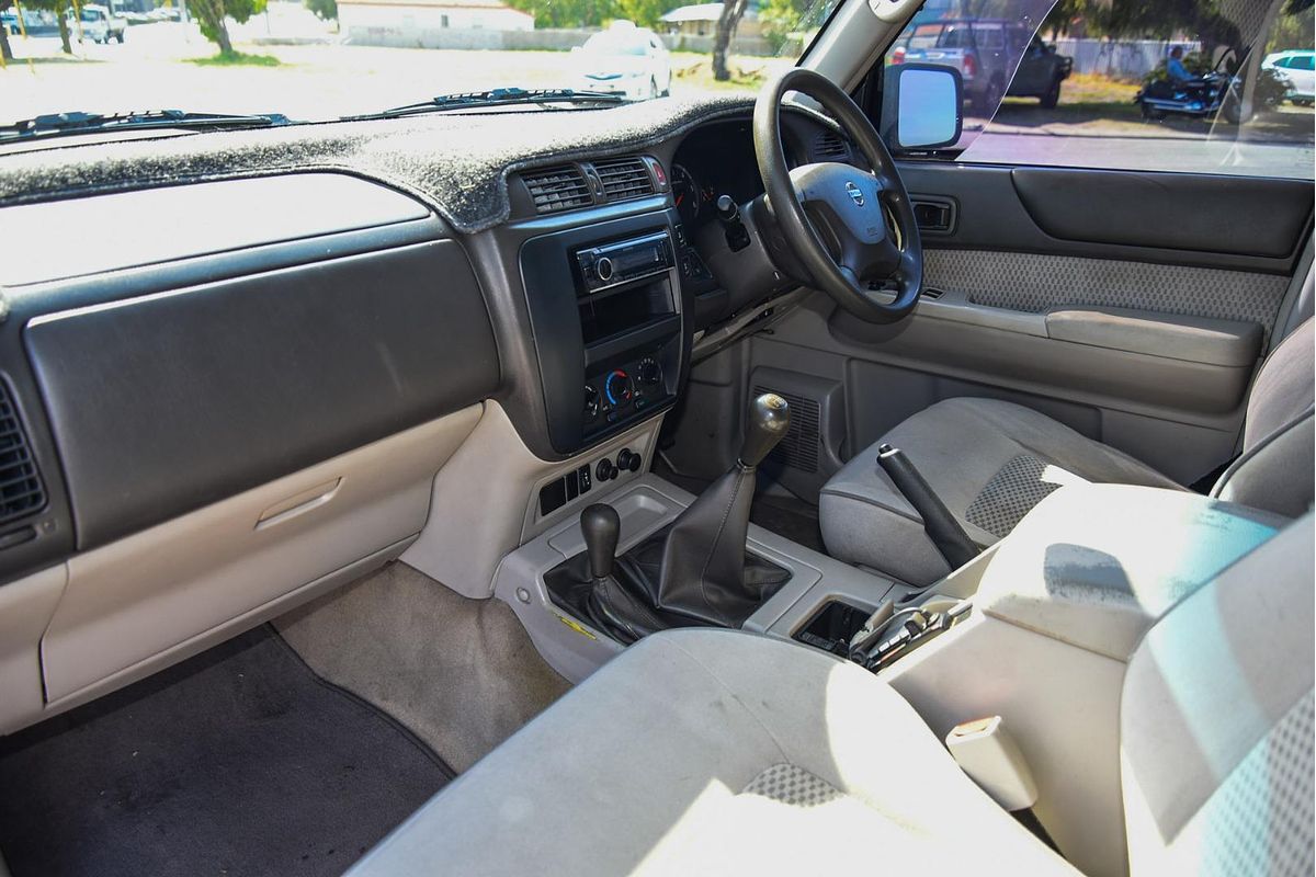2003 Nissan Patrol ST GU III