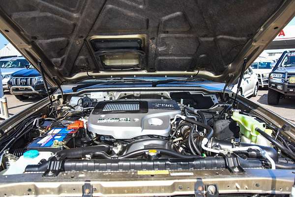 2003 Nissan Patrol ST GU III
